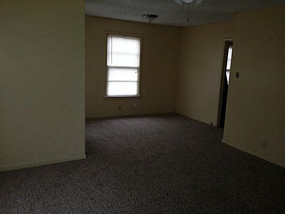 2nd image of 514 Howard St
