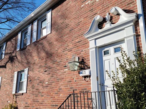 230 N Essex Ave #A, Narberth, PA 19072