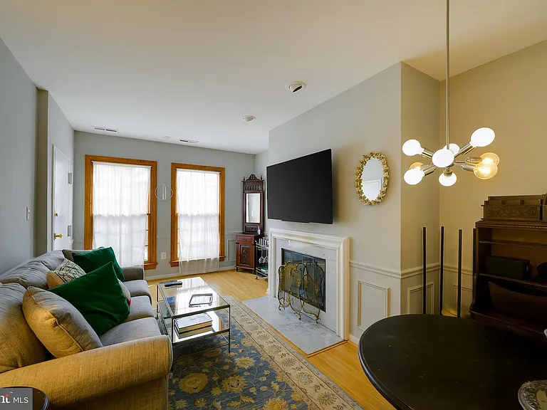 226 3rd St NE #35 — Photo 7