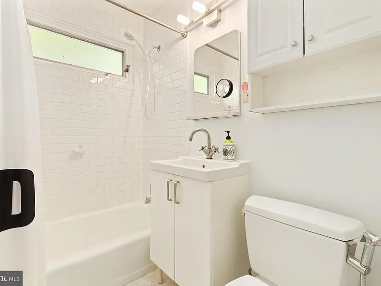 4595 Macarthur Blvd NW #4 — Photo 20