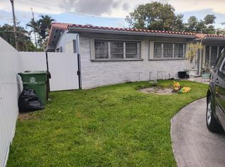 1090 W 60th St #1, Hialeah, FL 33012
