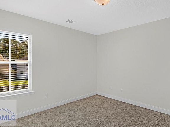 4th image of 1316 Grayson Ave