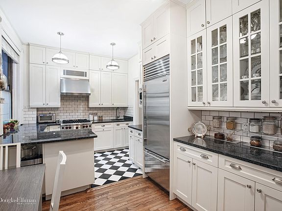 4th image of 267 W 89th St APT 7D