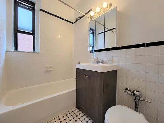 Rented by Living New York | media 21