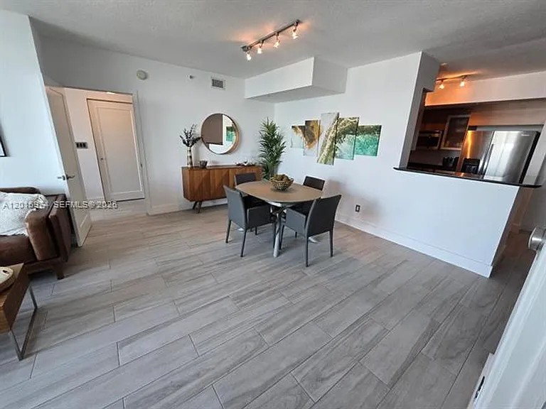 325 Biscayne Blvd #3719 — Photo 14