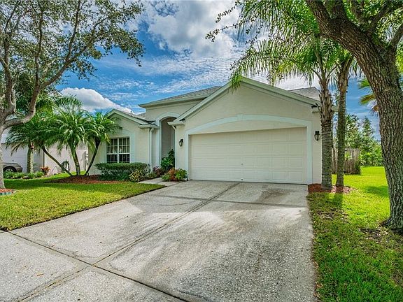 2nd image of 4254 Pine Isle Dr