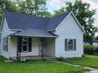 307 S 4th St, Dahlgren, IL 62828