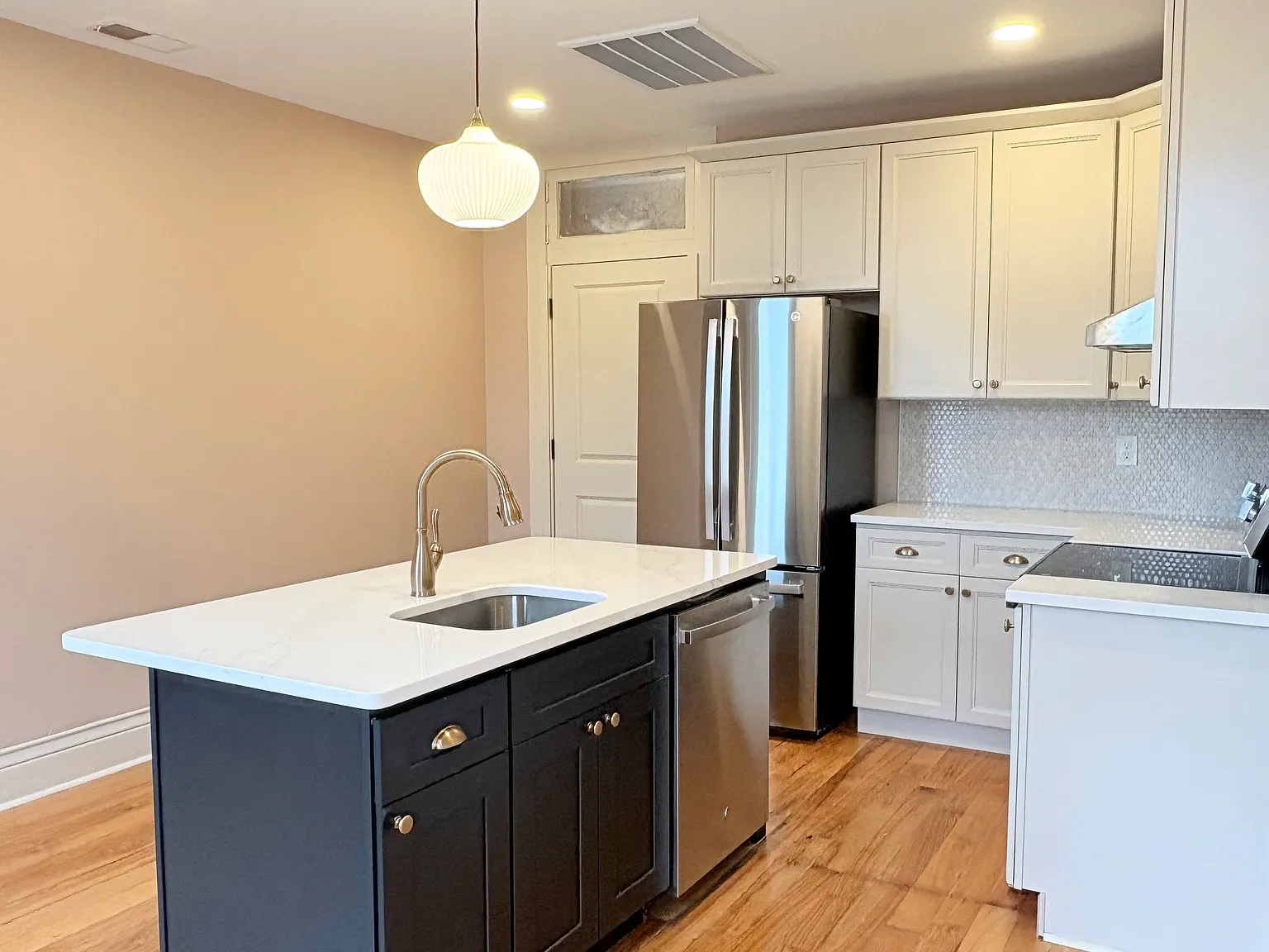 1 bed, $1,195 — Photo 4