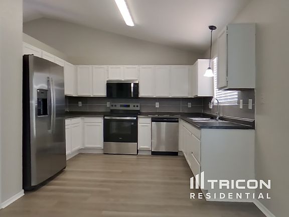 5th image of 6519 N 70th Ave