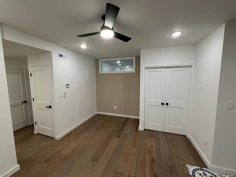 1114 Lombard St #2 — Photo 10