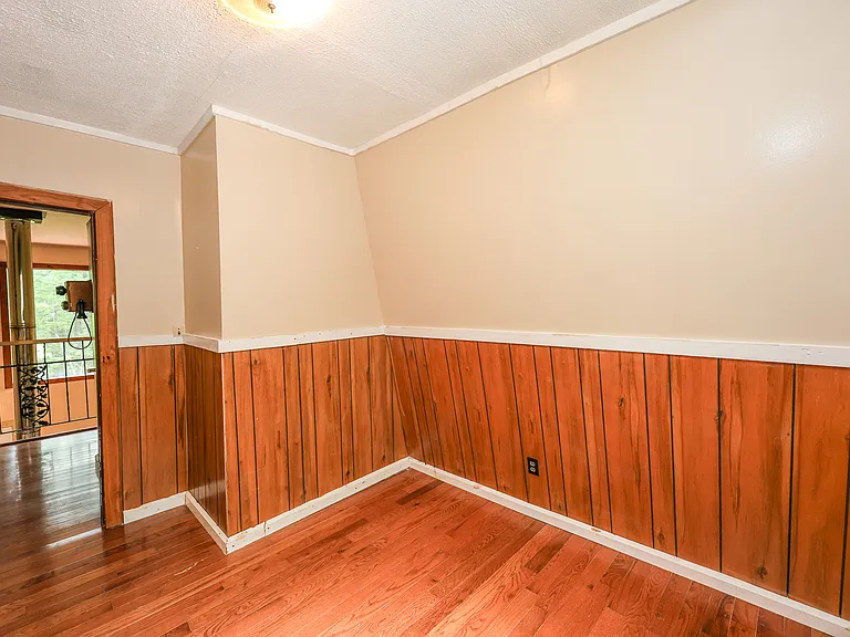 168 Williams Rd — Photo 23