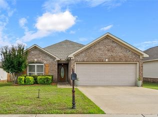 305 Grazing Field Dr, Tuscaloosa, AL 35405