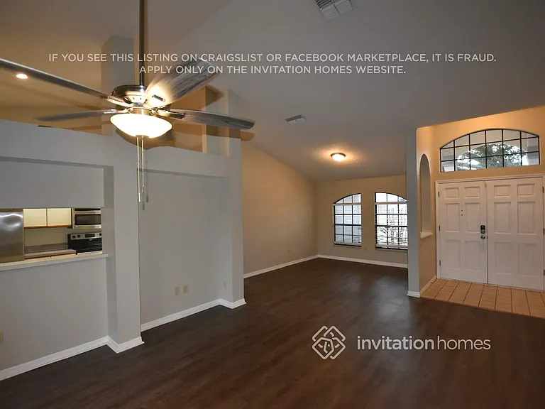 1507 Storington Ave — Photo 2
