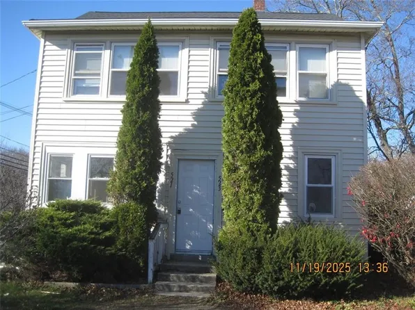 521 Washington St, Coventry, RI 02816