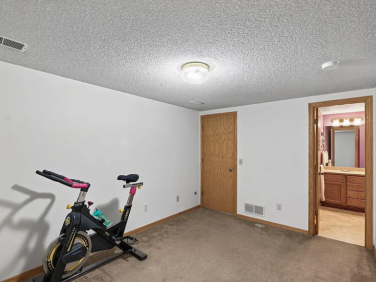 14316 Estates Ave — Photo 21