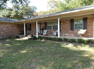 907 Bradley Dr, Athens, TX 75751