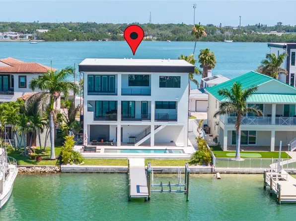 831 Bay Point Dr, Madeira Beach, FL 33708