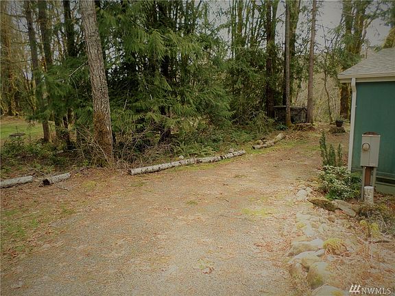 3rd image of 520 N Duckabush Dr N