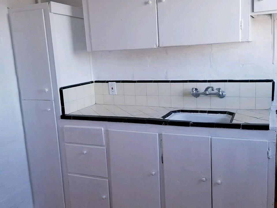 2nd image of 6598 Oasis Ave APT 1