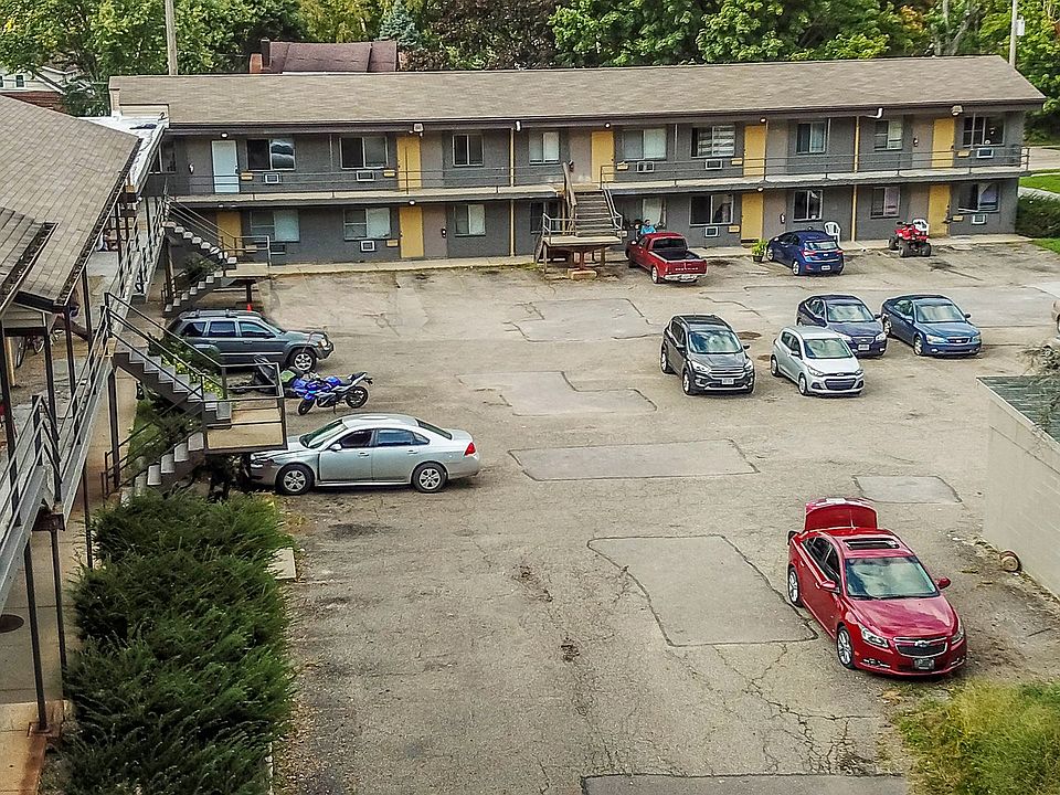 1st image of 1128 Lake St #746b1d2b8