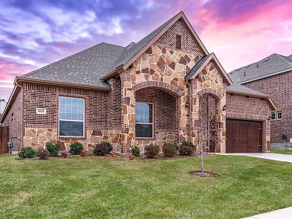 3rd image of 8621 Cloudyway Dr