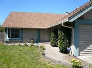 617 Casa Verde Ct, Petaluma, CA