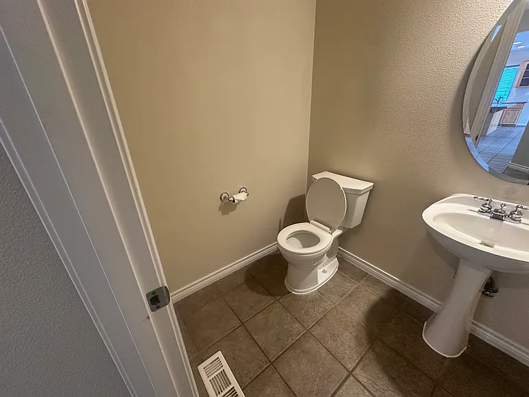 16918 SW Stellar Dr — Photo 4