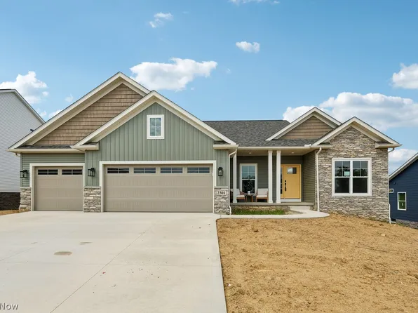 2301 Ledgestone Dr NW, Uniontown, OH 44685