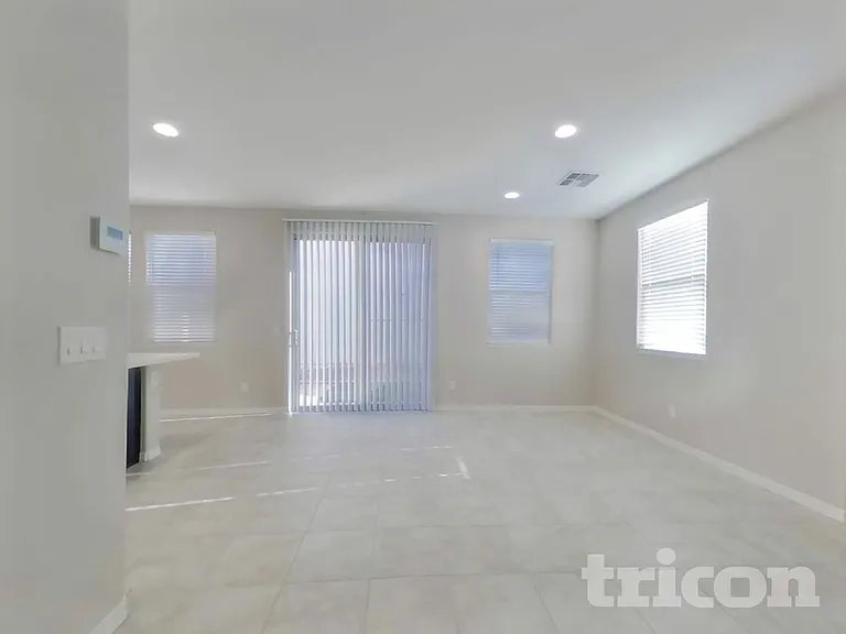 14236 W Bronco Trl — Photo 4