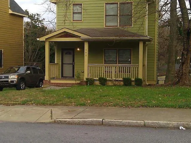 148 Lawton St SW photo 1