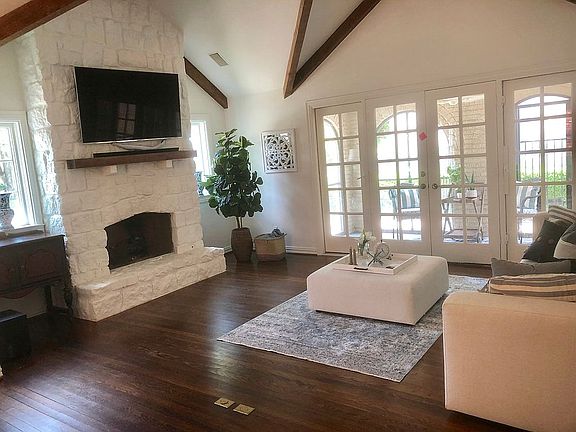 family room 