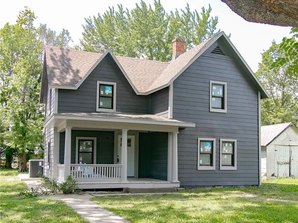 206 N Main St, Holden, MO 64040