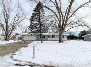 1332 Crestview Ave, East Peoria, IL 61611