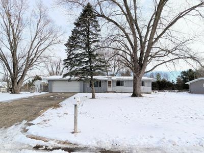 1332 Crestview Ave, East Peoria, IL, 61611