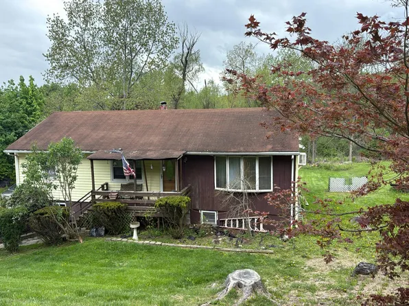 67 Anna St, Carmel, NY 10512