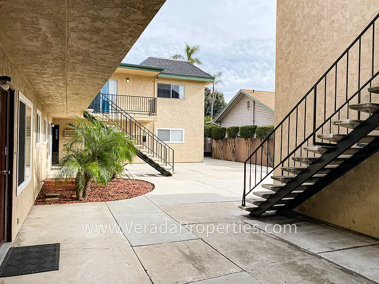 3744 Marlborough Ave #5 — Photo 22