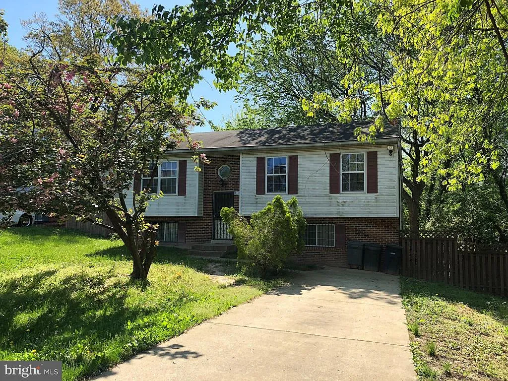 5335 Southern Ave photo 1