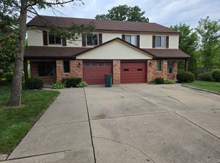 1147 Birchwood Ave, Troy, MI 48083