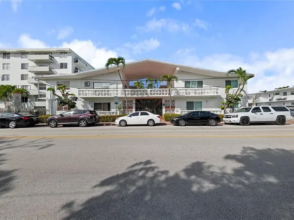 8040 Tatum Waterway Dr APT 11, Miami Beach, FL 33141