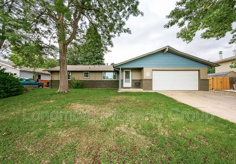2336 Smith Ct — Photo 1