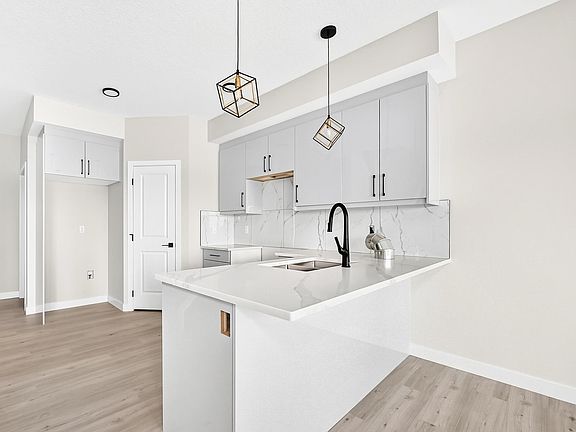 4th image of 79 Patriot Way