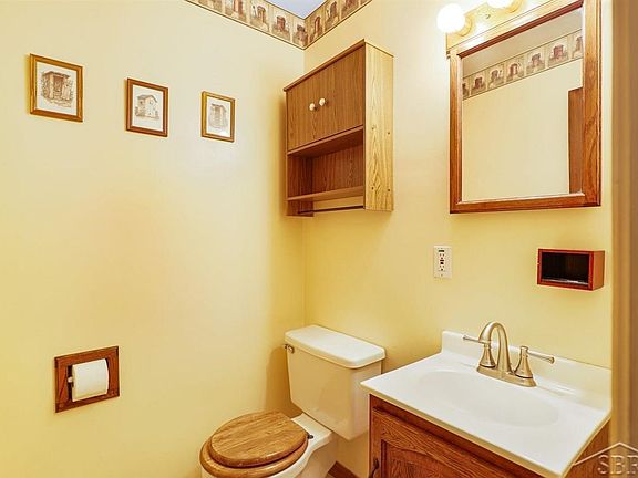 2nd image of 4909 Brook Dr