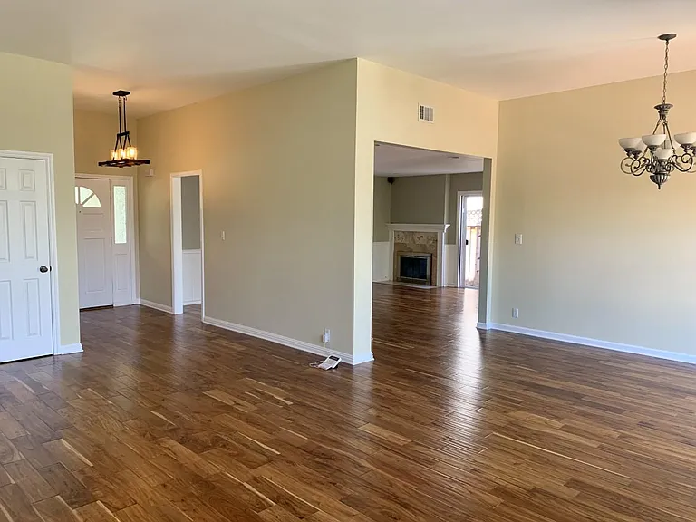 6188 Evangeline Dr — Photo 17