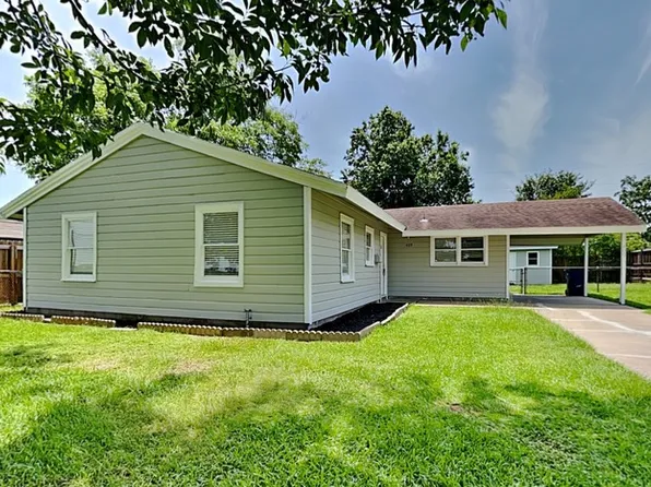 409 25th Ave N, Texas City, TX 77590