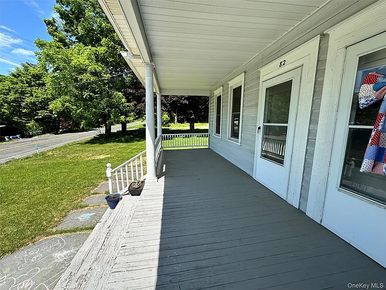 82 State St — Photo 2