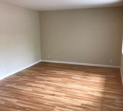 3rd image of 658 Sierra Vista Ave APT 02