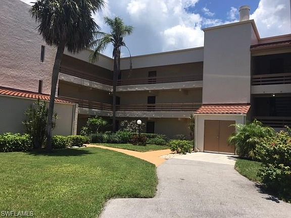 3rd image of 3615 Boca Ciega Dr APT 211