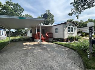 1661 Old Country Road #233, Riverhead, NY 11901