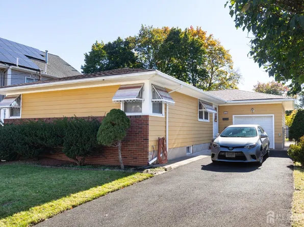 412 Montgomery St, Highland Park, NJ 08904