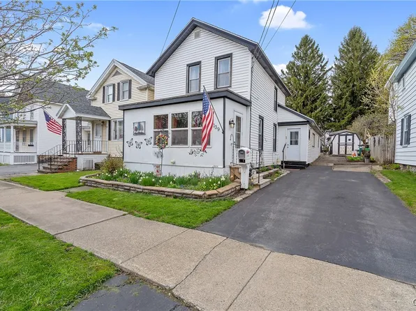 139 E Seneca St, Oswego, NY 13126